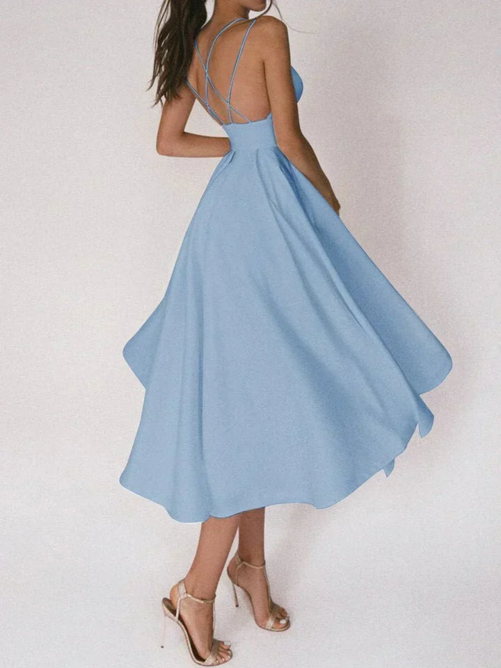 Elara - Robe Minimaliste Élégante