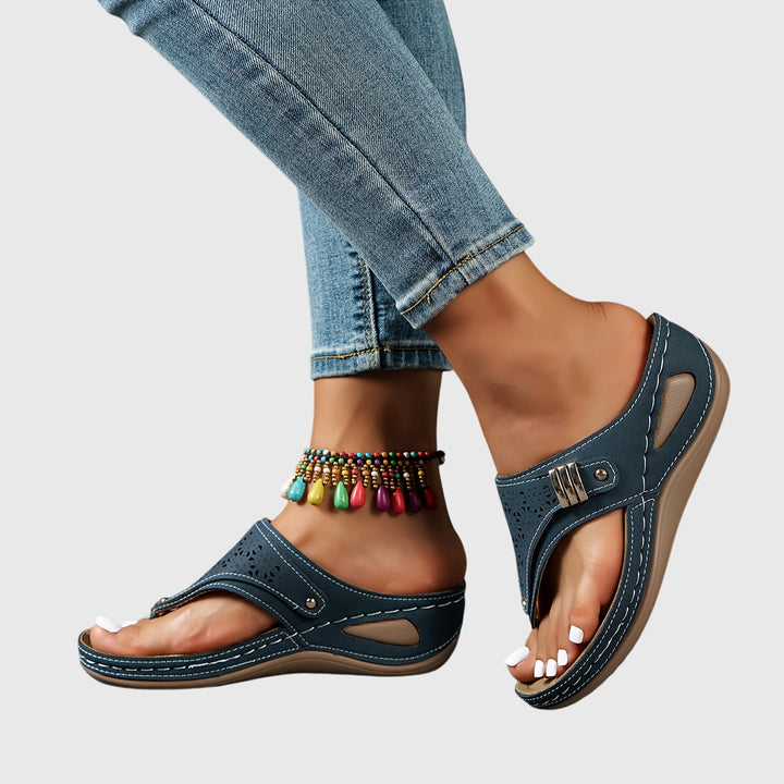 Anika - Tongs