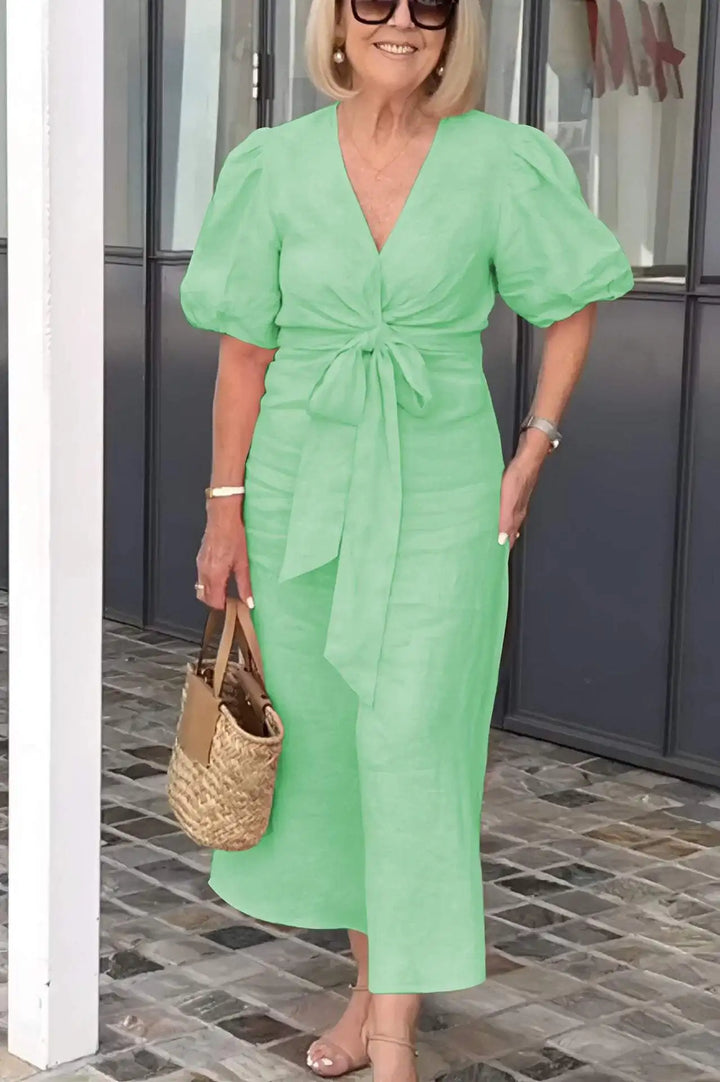 LYNORA | ROBE MIDI ÉLÉGANTE AVEC DÉCOLLETÉ EN V