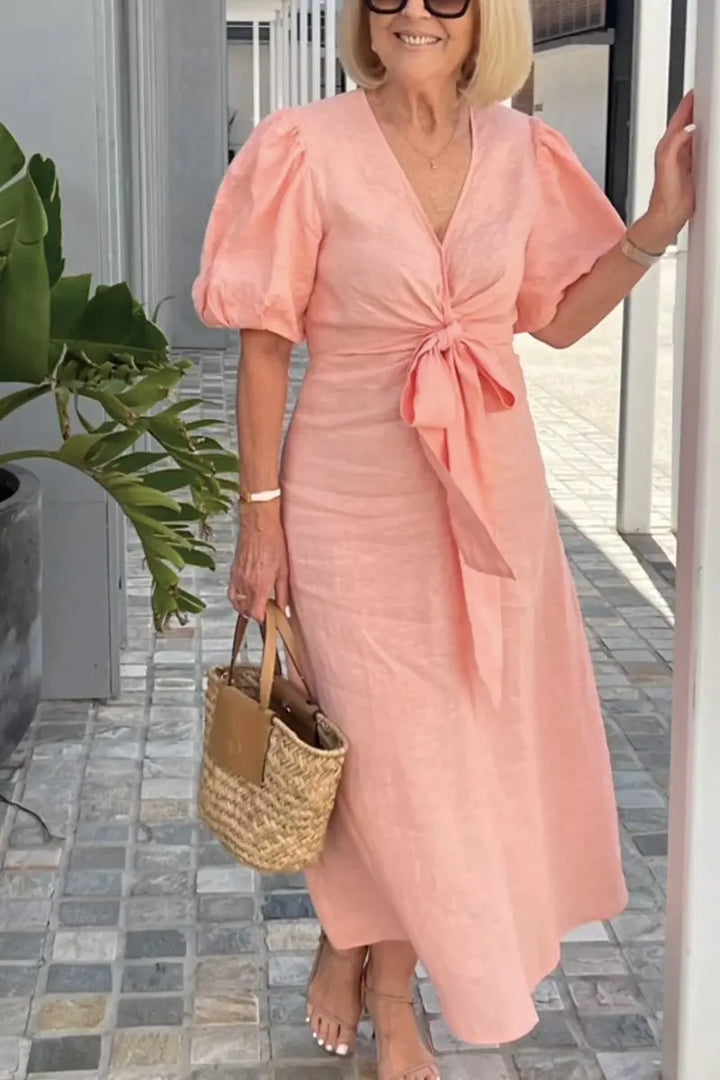 LYNORA | ROBE MIDI ÉLÉGANTE AVEC DÉCOLLETÉ EN V