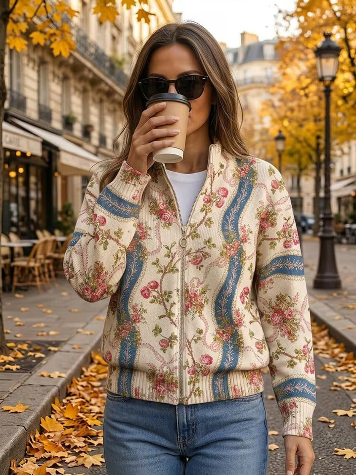 Camila - Cardigan en laine avec roses grimpantes
