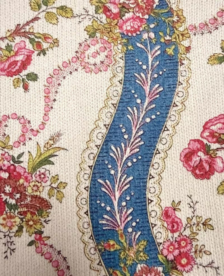 Camila - Cardigan en laine avec roses grimpantes