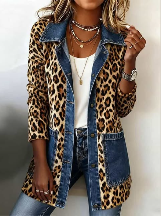 Madeleine | Veste longue en denim à motif léopard avec contraste